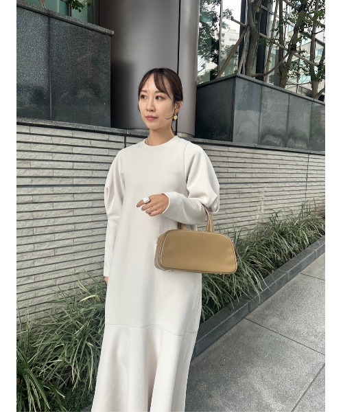 emmi（エミ）の「ダンボールボリュームスリーブワンピース（ワンピース