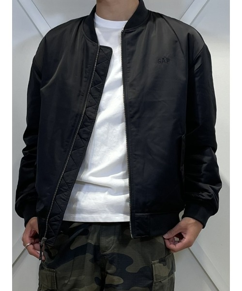 GAP(ギャップ)の「Gapロゴ リラックス ボンバージャケット(MA-1・メンズ・グリーン/ブラック・S/L/M/XS/XL)」の15枚目の写真