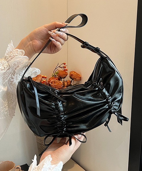c.u.l(シーユーエル)の「ドロストショルダーリボンバッグ cula937(ショルダーバッグ・レディース・ピンク/レッド/シルバー/ブラック/アイボリー・FREE)」の14枚目の写真