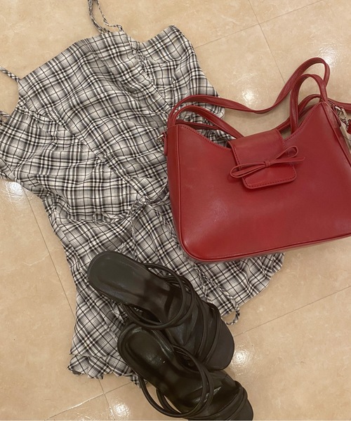 one wayザッカ（ワンウェイザッカ）の「リボン2wayショルダーバッグ（ショルダーバッグ・レディース・ブルー/ブラック/シルバーグレー/レッド・FREE）」の4枚目の写真