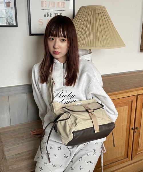 RUBY AND YOU（ルビーアンドユー）の「リボンポストマンショルダーバッグ（ショルダーバッグ・レディース・ベージュ/アイボリー/ブルー・FREE）」の12枚目の写真