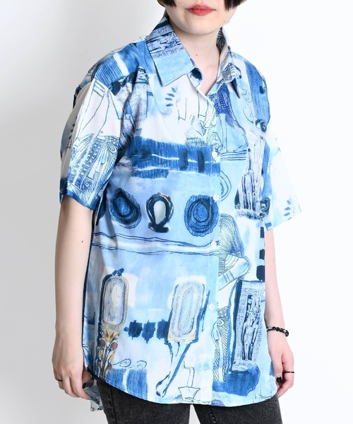 MARAI(マーライ)の「エジプト柄 半袖シャツ 総柄 オーバーサイズ リラックスシャツ(シャツ/ブラウス・レディース・ブルー・MEDIUM)」の5枚目の写真