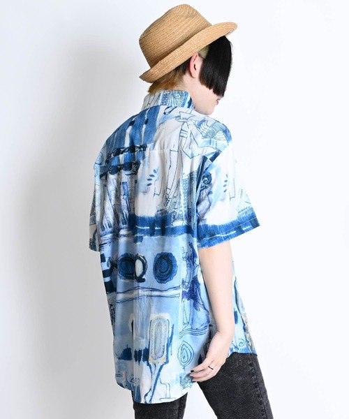 MARAI(マーライ)の「エジプト柄 半袖シャツ 総柄 オーバーサイズ リラックスシャツ(シャツ/ブラウス・レディース・ブルー・MEDIUM)」の10枚目の写真