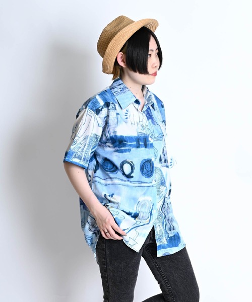 MARAI(マーライ)の「エジプト柄 半袖シャツ 総柄 オーバーサイズ リラックスシャツ(シャツ/ブラウス・レディース・ブルー・MEDIUM)」の11枚目の写真