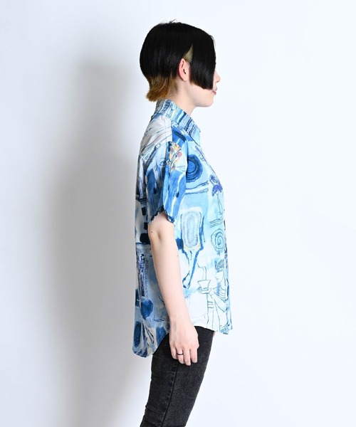 MARAI(マーライ)の「エジプト柄 半袖シャツ 総柄 オーバーサイズ リラックスシャツ(シャツ/ブラウス・レディース・ブルー・MEDIUM)」の17枚目の写真