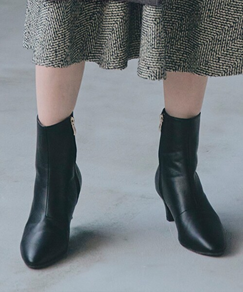 grove（グローブ）の「◆アーモンドトゥヒールブーツ（ブーツ・レディース・アイボリー/チャコールグレー/ブラック・M/L/S）」の15枚目の写真