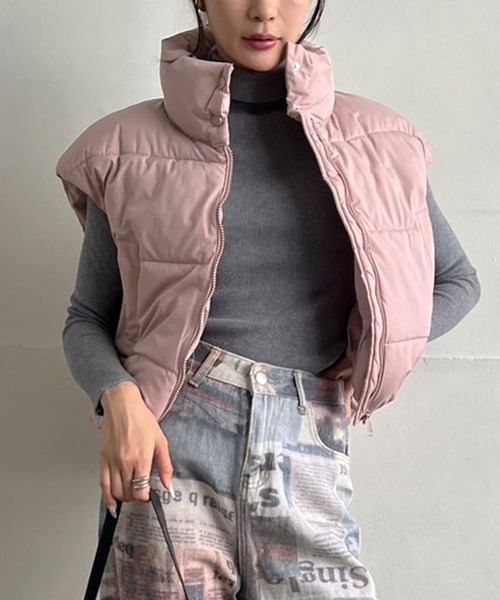 Jewelobe(ジュエローブ)の「ドロップショルダー中綿ベスト(ダウンベスト・レディース・グレー/ブラック/ピンク/ブラウン/アイボリー・FREE)」の1枚目の写真