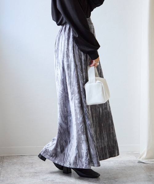 TRIANGLE PALETTE（トライアングルパレット）の「ベロアフレアスカート（スカート・レディース・グレー/ローズ/ブラウン/ベージュ・FREE）」の14枚目の写真