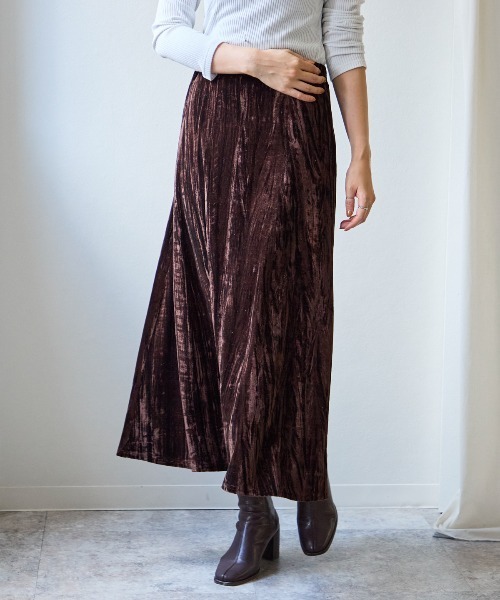 TRIANGLE PALETTE（トライアングルパレット）の「ベロアフレアスカート（スカート・レディース・グレー/ローズ/ブラウン/ベージュ・FREE）」の16枚目の写真