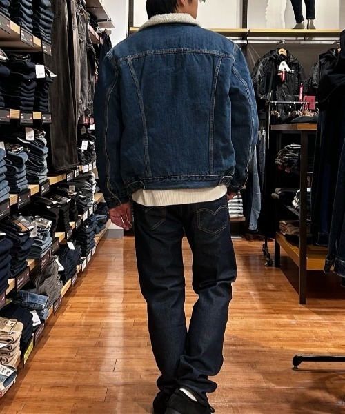 Levi's（リーバイス）の「Levi's(リーバイス)【メンズ】「WARM」「505」デニムパンツ レギュラーストレート（デニムパンツ・メンズ・ダークインディゴブルー・28inch/29inch/30inch/31inch/32inch/33inch/36inch/34inch）」の15枚目の写真