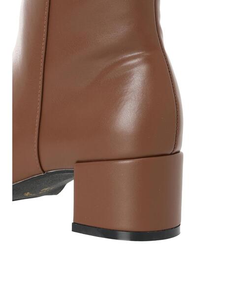 Te chichi TERRASSE(テチチテラス)の「ベルト付ミドルブーツ(ブーツ・レディース・ブラウン/オフホワイト/ブラック・M/L)」の10枚目の写真