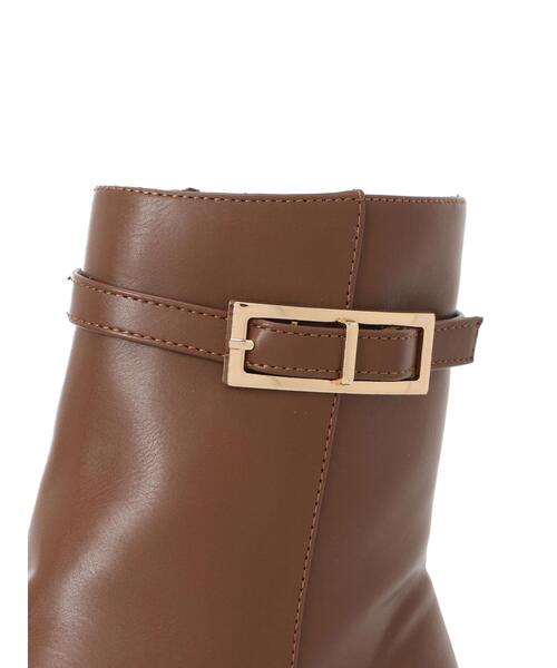 Te chichi TERRASSE(テチチテラス)の「ベルト付ミドルブーツ(ブーツ・レディース・ブラウン/オフホワイト/ブラック・M/L)」の11枚目の写真