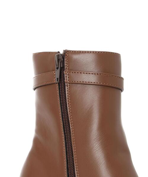 Te chichi TERRASSE(テチチテラス)の「ベルト付ミドルブーツ(ブーツ・レディース・ブラウン/オフホワイト/ブラック・M/L)」の12枚目の写真