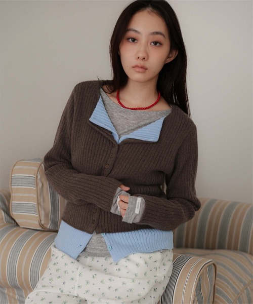 miette(ミエット)の「レイヤード配色ニットカーディガン(カーディガン/ボレロ・レディース・チャコール/ライトグレー/レッド/ブラック/ネイビー/ライトグリーン/ボルドー/グレー系その他/ブラウン・FREE)」の6枚目の写真