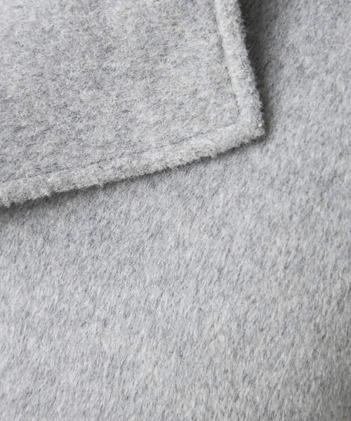 a.v.v（アーヴェヴェ）の「リバーミドルコート（ノーカラーコート・レディース・チャコールグレー/ベージュ・40/36/38）」の5枚目の写真