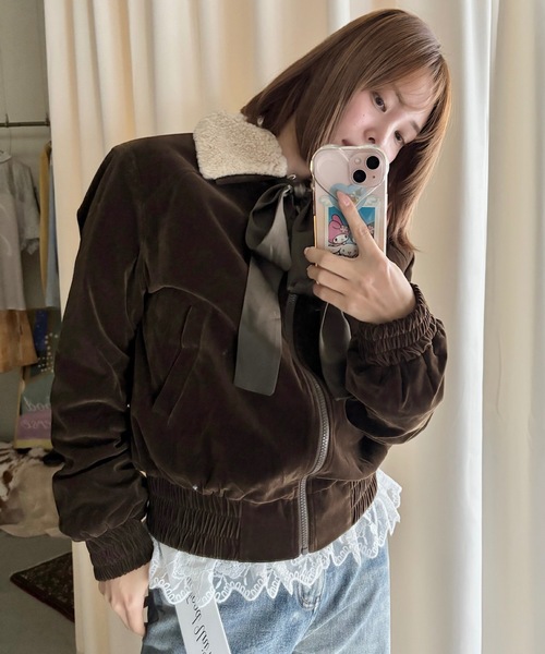 AnyFood Universe(エニーフードユニバース)の「【AnyFood Universe】リボンベルベットブルゾン UNI24a001(その他アウター・レディース・ダークブラウン・FREE)」の13枚目の写真
