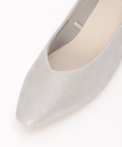 ikka(イッカ)の「スクエアヒールパンプス(パンプス・レディース・ホワイト/ブラック/イエロー/シルバーグレー・M/L)」の9枚目の写真