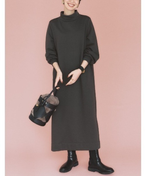 IEDIT（イディット）の「ＩＥＤＩＴ　すっきり見えも暖かさもかなえる　裏起毛Ｉラインスウェットワンピース（ワンピース・レディース・ブラウン/チャコールグレー・M/L/LL/3L/4L/MP）」の8枚目の写真