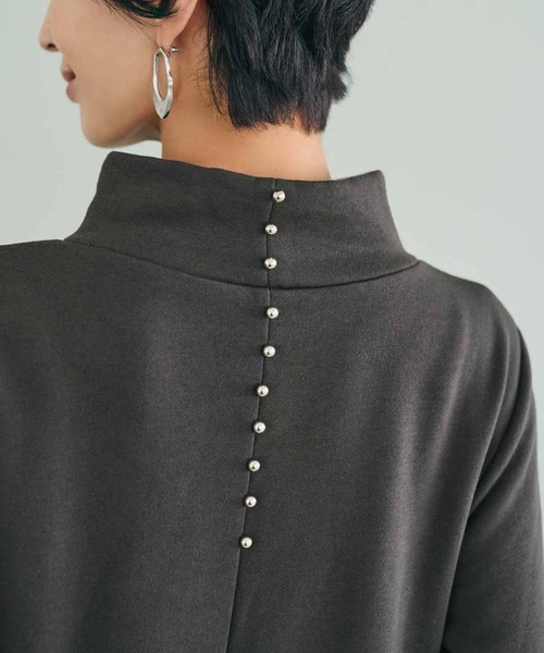 IEDIT（イディット）の「ＩＥＤＩＴ　すっきり見えも暖かさもかなえる　裏起毛Ｉラインスウェットワンピース（ワンピース・レディース・ブラウン/チャコールグレー・M/L/LL/3L/4L/MP）」の4枚目の写真