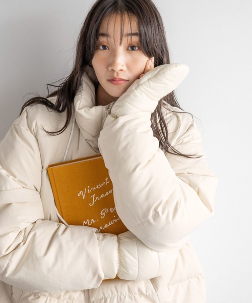 LOWRYS FARM（ローリーズファーム）の「コードツキナカワタミトン　252156（手袋・レディース・ブラック/ホワイト・FREE）」の4枚目の写真