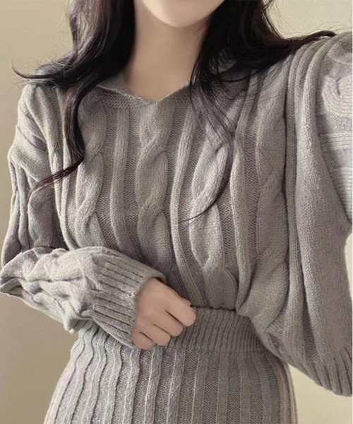 gossip!ロサンゼルス(ゴシップロサンゼルス)の「フード付きニットプルオーバー&ミニスカート セットアップ(セットアップ・レディース・マスタード/グレー/ブラック/オフホワイト・FREE)」の9枚目の写真
