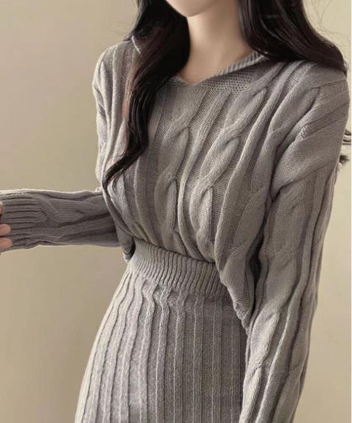 gossip!ロサンゼルス(ゴシップロサンゼルス)の「フード付きニットプルオーバー&ミニスカート セットアップ(セットアップ・レディース・マスタード/グレー/ブラック/オフホワイト・FREE)」の14枚目の写真