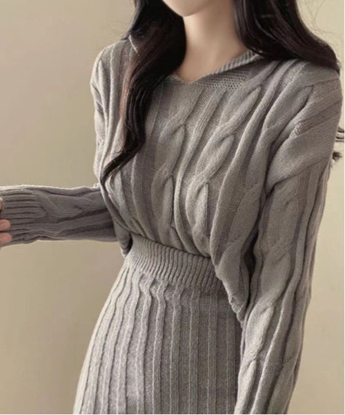 gossip!ロサンゼルス(ゴシップロサンゼルス)の「フード付きニットプルオーバー&ミニスカート セットアップ(セットアップ・レディース・マスタード/グレー/ブラック/オフホワイト・FREE)」の18枚目の写真