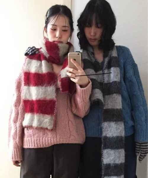 paravion（パラビオン）の「バイカラーマフラー（マフラー・レディース・グレー/ブルー/レッド・FREE）」の13枚目の写真