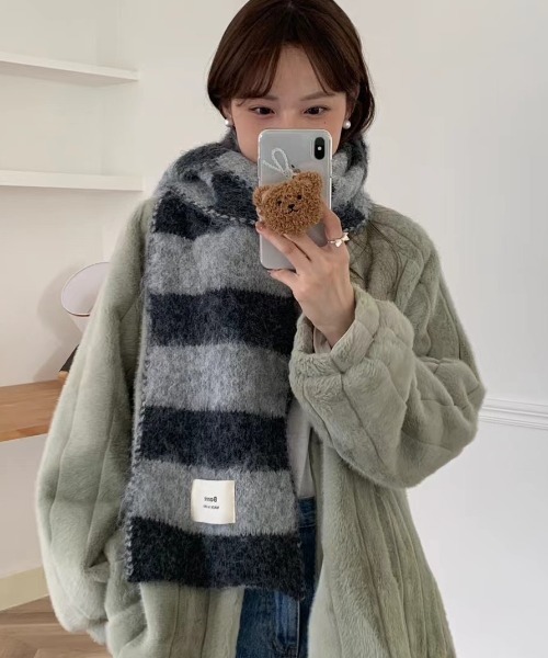 paravion（パラビオン）の「バイカラーマフラー（マフラー・レディース・グレー/ブルー/レッド・FREE）」の5枚目の写真