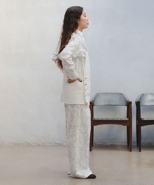 B:MING by BEAMS(ビーミングバイビームス)の「ambiance / Denim Apron(ベスト・レディース・ブラック/ホワイト/ライトブルー・ONE SIZE)」の21枚目の写真