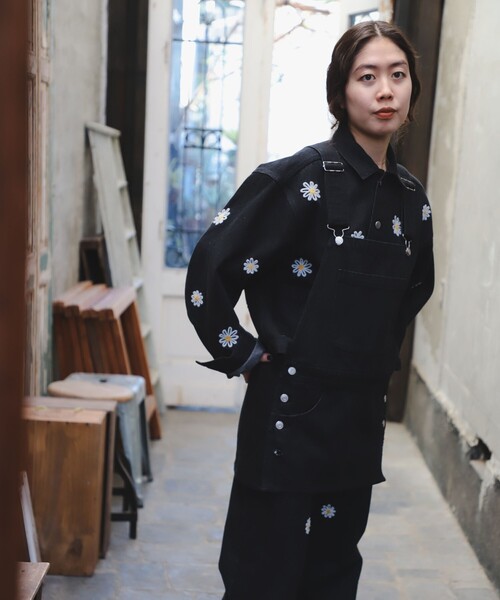 B:MING by BEAMS(ビーミングバイビームス)の「ambiance / Denim Apron(ベスト・レディース・ブラック/ホワイト/ライトブルー・ONE SIZE)」の8枚目の写真