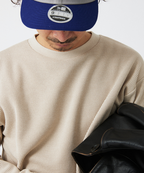 JOURNAL STANDARD relume（ジャーナルスタンダード　レリューム）の「バックブラッシュ ワッフル クルーネック L/S（Tシャツ/カットソー・メンズ・グレー/ベージュ系その他/ホワイト・MEDIUM/SMALL/LARGE）」の3枚目の写真