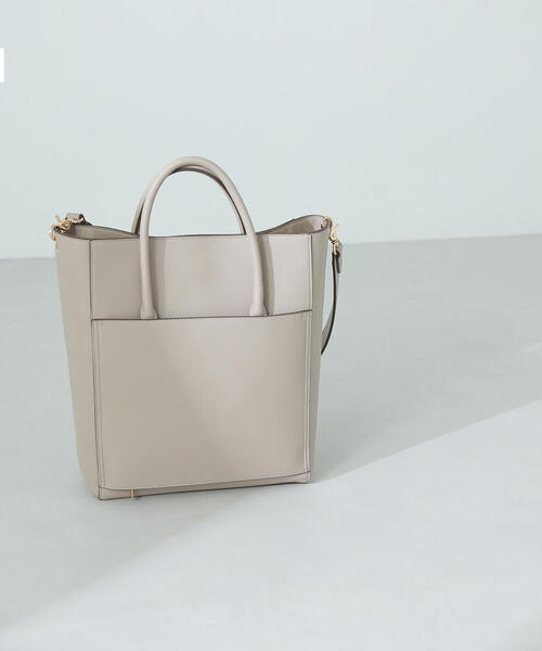 NATURAL BEAUTY BASIC(ナチュラルビューティーベーシック)の「◇バーティカルキャリーオントートバッグ(トートバッグ・レディース・ブラック/ベージュ・フリ-)」の15枚目の写真