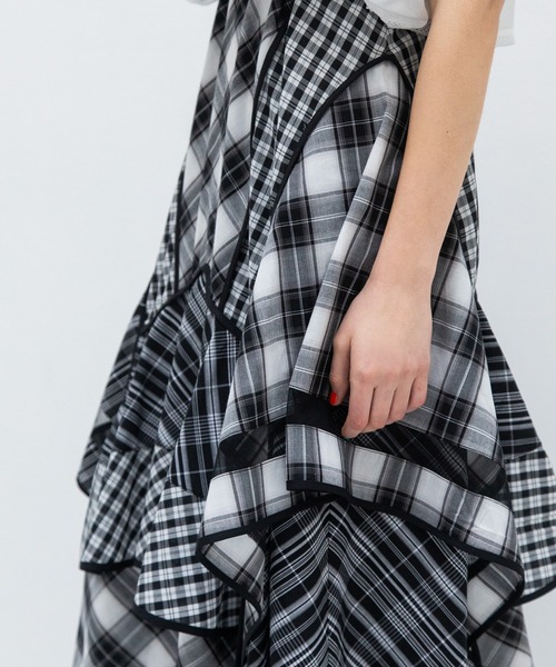 AULA AILA（アウラアイラ）の「チェックキャミソールワンピース（ワンピース・レディース・ブラック/イエロー/ブルー・0）」の20枚目の写真
