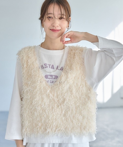 studio CLIP（スタディオクリップ）の「着丈選べるフリンジベスト（ベスト・レディース・グレー/ナチュラル/ベージュ・LARGE/MEDIUM）」の3枚目の写真