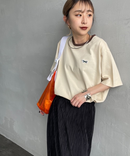 TOWNCRAFT（タウンクラフト）の「[TOWN CRAFT/タウンクラフト・THE FOX/ザフォックス] 別注 ワンポイントロゴワッペン リンガーTシャツ（Tシャツ/カットソー・レディース・ベージュ/ブラック/チャコール/オフホワイト/ライトグレー/ネイビー・L/M/S/XS）」の5枚目の写真