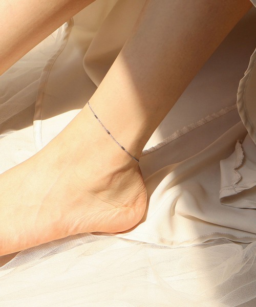 CEMONEMO（セモネモ）の「【金属アレルギー対応】 ステーションチェーン アンクレット / サージカルステンレス316L（アンクレット・レディース・シルバー/ゴールド・FREE）」の2枚目の写真