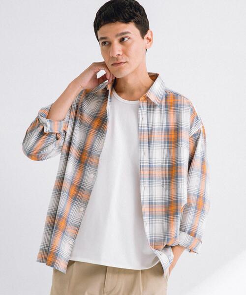 URBAN RESEARCH Sonny Label（アーバンリサーチサニーレーベル）の「リラックスフィットチェックレギュラーシャツ（シャツ/ブラウス・メンズ・ブルー系その他/ホワイト系その他・MEDIUM/LARGE）」の3枚目の写真