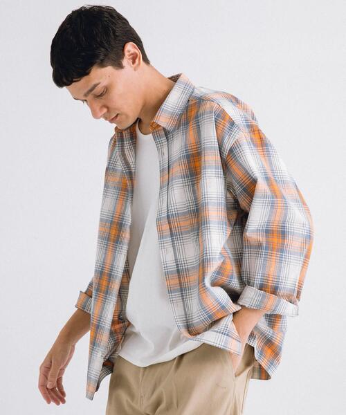 URBAN RESEARCH Sonny Label（アーバンリサーチサニーレーベル）の「リラックスフィットチェックレギュラーシャツ（シャツ/ブラウス・メンズ・ブルー系その他/ホワイト系その他・MEDIUM/LARGE）」の4枚目の写真