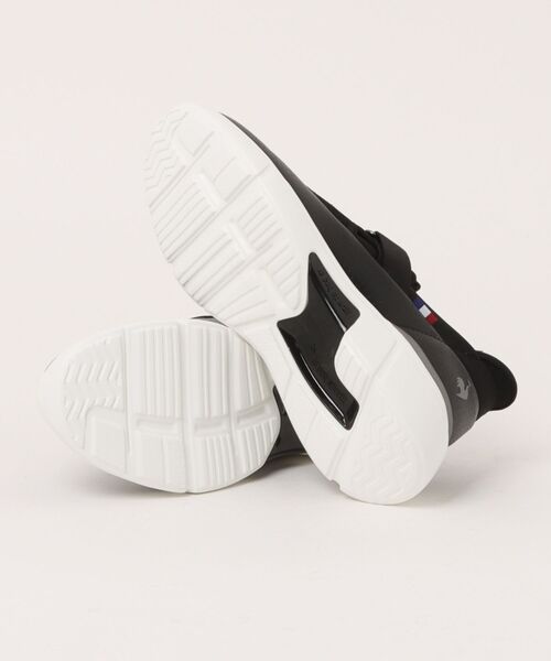le coq sportif(ルコックスポルティフ)の「スリッポンスニーカー(LCS ロワール SP LC SI)(スリッポン・レディース・ブラック/グレー/ネイビー・24cm/23.5cm/23cm/22.5cm/24.5cm)」の20枚目の写真