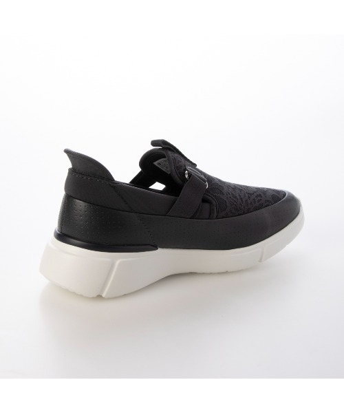 le coq sportif(ルコックスポルティフ)の「スリッポンスニーカー(LCS ロワール SP LC SI)(スリッポン・レディース・ブラック/グレー/ネイビー・24cm/23.5cm/23cm/22.5cm/24.5cm)」の10枚目の写真