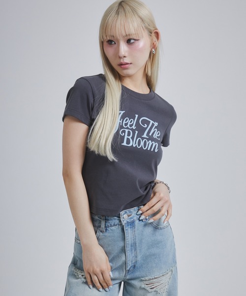 ENVYM(アンビー)の「フロッキープリントロゴTシャツ(Tシャツ/カットソー・レディース・ブラック/ホワイト/サックスブルー/ダークグレー・FREE)」の9枚目の写真