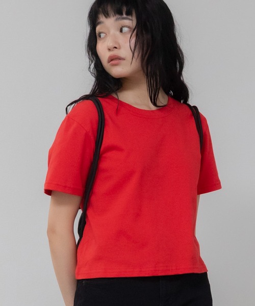 HEILIS(ヘイリス)の「バリエーションカラーコンパクトコットンTシャツ/半袖 コンパクト クロップド 短丈 黒 白 白T 春服 インナー 夏服 クルーネック ピンク イエロー バターイエロー ブラウン レッド 赤 ノームコア 韓国(Tシャツ/カットソー・レディース・レッド/ピンク/ブラウン/ホワイト/イエロー/ブラック・FREE)」の6枚目の写真