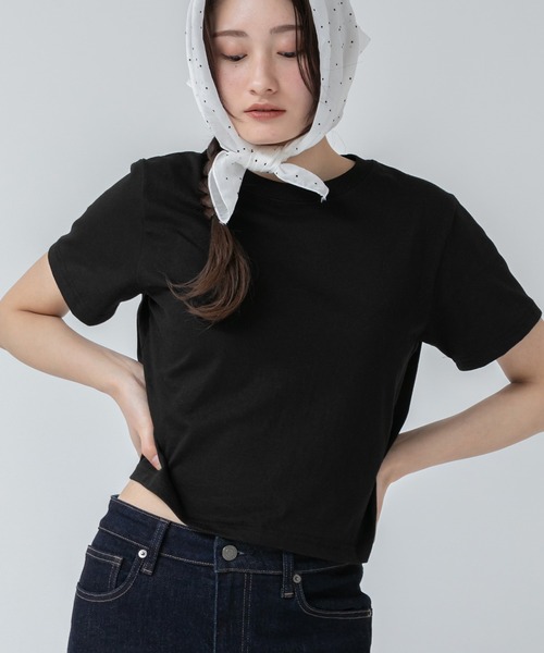 HEILIS(ヘイリス)の「バリエーションカラーコンパクトコットンTシャツ/半袖 コンパクト クロップド 短丈 黒 白 白T 春服 インナー 夏服 クルーネック ピンク イエロー バターイエロー ブラウン レッド 赤 ノームコア 韓国(Tシャツ/カットソー・レディース・レッド/ピンク/ブラウン/ホワイト/イエロー/ブラック・FREE)」の1枚目の写真