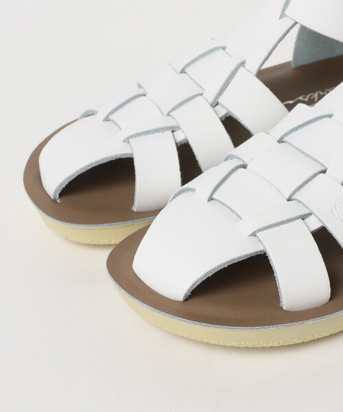 こども ビームス（コドモビームス）の「SALT WATER SANDALS / Shark ウォッシャブル レザー サンダル（約13～19cm）（サンダル・キッズ・ブラウン系その他5/ホワイト・US6(約14.3cm)/US7(約15.1cm)/US9(約16.3cm)/US10(約17.4cm)/US11(約18.2cm)/US12(約19.2cm)/US5(約13.3cm)）」の6枚目の写真