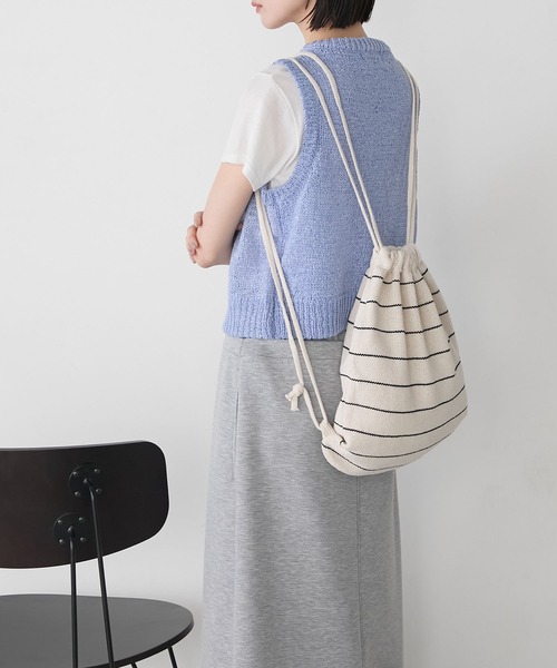 forksy.(フォルクシー)の「【forksy.】ボーダーニット ナップザック(バックパック/リュック・レディース・ブラック/ライトブルー/オフホワイト・FREE)」の6枚目の写真