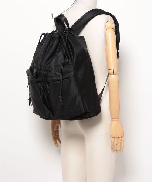 ADAM PATEK（アダムパテック）の「ADAM PATEK Double pockets drawstring backpack（バックパック/リュック・メンズ・ブラック・FREE）」の6枚目の写真