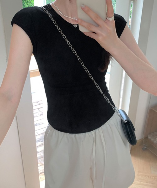 2ly2(トゥーリートゥー)の「夏コーデ万能!ストレッチ半袖トップス(Tシャツ/カットソー・レディース・ホワイト/ブラック/グレー・FREE)」の9枚目の写真