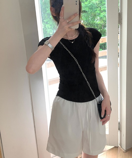 2ly2(トゥーリートゥー)の「夏コーデ万能!ストレッチ半袖トップス(Tシャツ/カットソー・レディース・ホワイト/ブラック/グレー・FREE)」の10枚目の写真