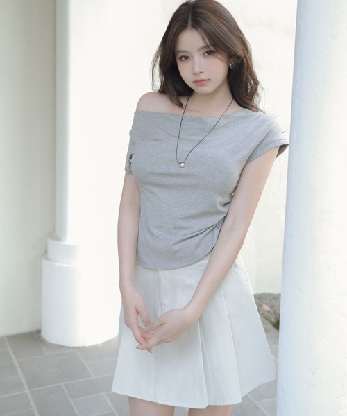 SAISON DE PAPILLON(セゾンドパピヨン)の「ドレープネックカットソーTシャツ【ZOZOTOWN限定アイテム】(Tシャツ/カットソー・レディース・チャコール/グレー/ホワイト・フリー)」の6枚目の写真